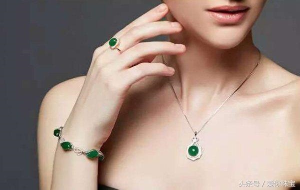 属蛇的人佩戴红宝石好吗，貔貅的佩戴禁忌