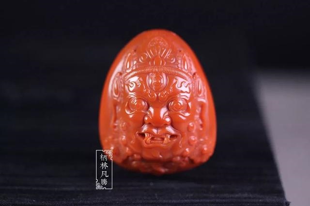 属狗带什么招财，属狗的佩戴什么会聚财