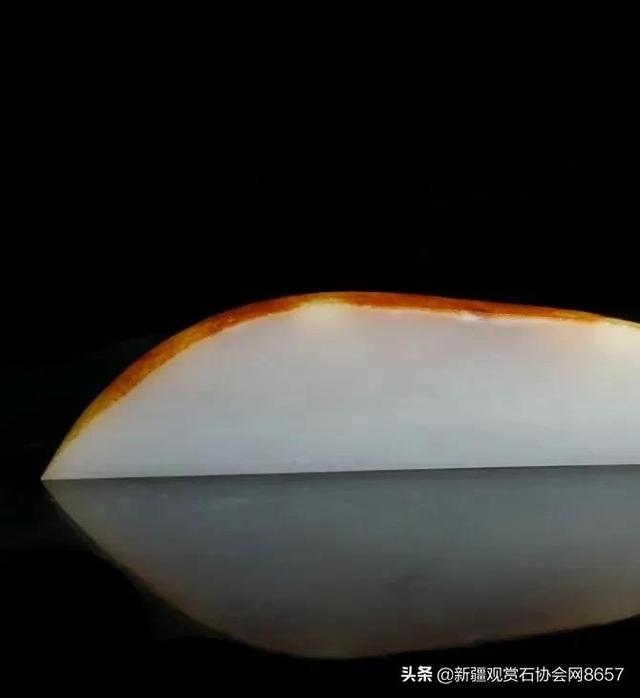 属兔带什么颜色的玉，属兔佩戴生肖最合适