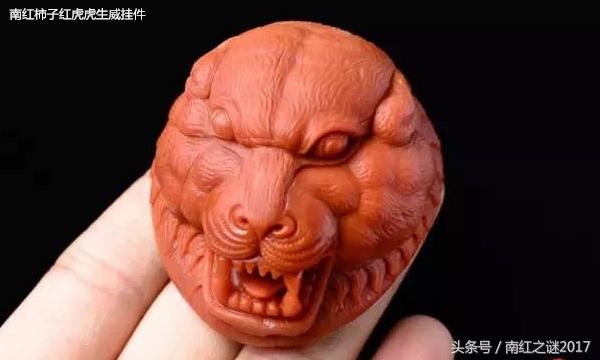 属虎的女人能不能戴南红，什么人适合戴南红