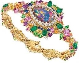 戴蛇形手镯的忌讳，女人带蛇戒指意义