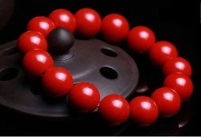 佩戴朱砂有什么好处,朱砂佩戴禁忌本命年