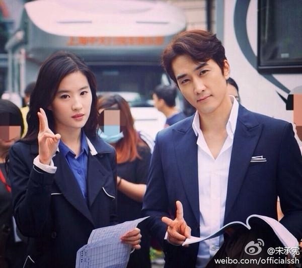 属蛇的男人选择的老婆，属蛇的男人对待感情