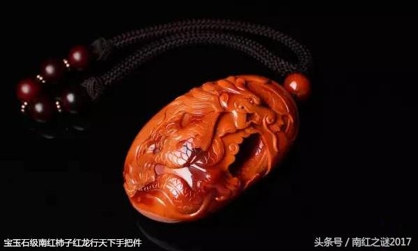 属虎的女人能不能戴南红，什么人适合戴南红