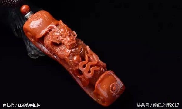 属虎的女人能不能戴南红，什么人适合戴南红