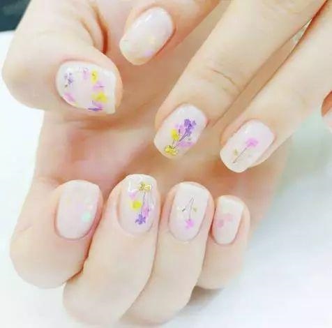 属蛇女的微信头像最招财,属蛇的人用啥头像旺财