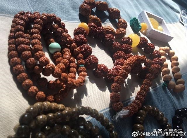 987年属兔佩戴什么有财运，1987属兔戴什么首饰好"