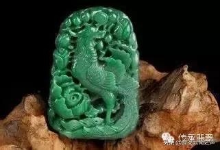 属狗的女人戴银手镯好不好，属狗的带金刚杵手镯好吗