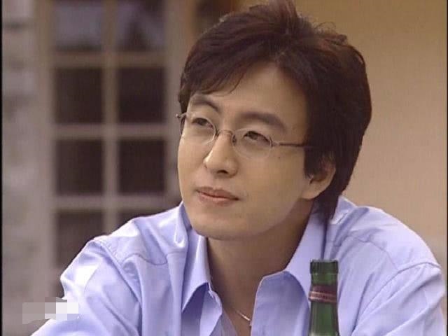 属蛇的男人选择的老婆，属蛇的男人对待感情