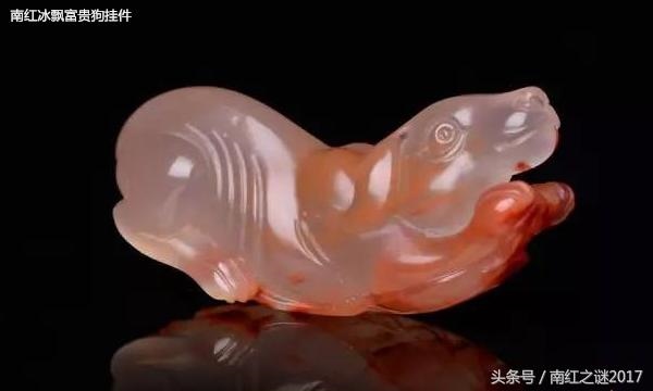 属虎的女人能不能戴南红，什么人适合戴南红