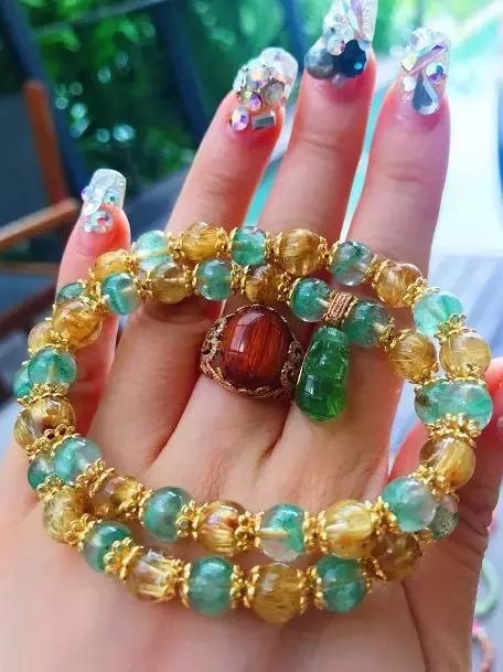 最适合女士戴的8种吊坠，女人带什么吊坠招财