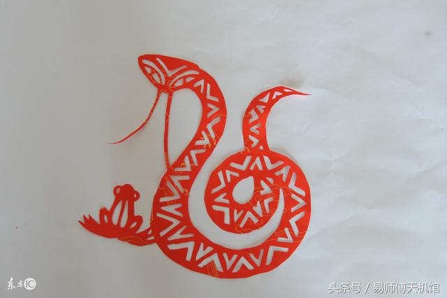 属蛇的人今天财运好不好，属蛇人2022 年运势