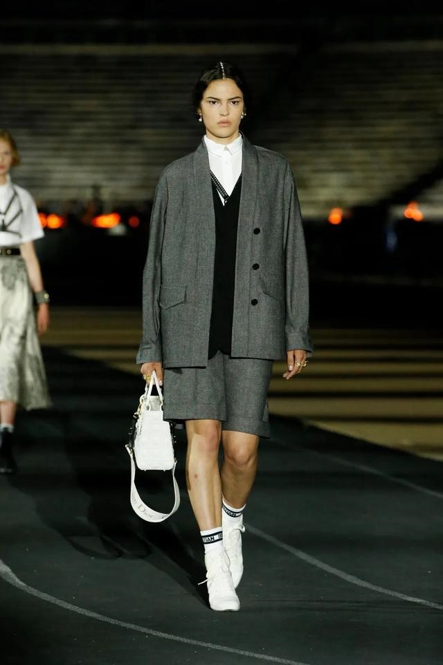 022蛇女感情，1989属蛇一生大劫年"