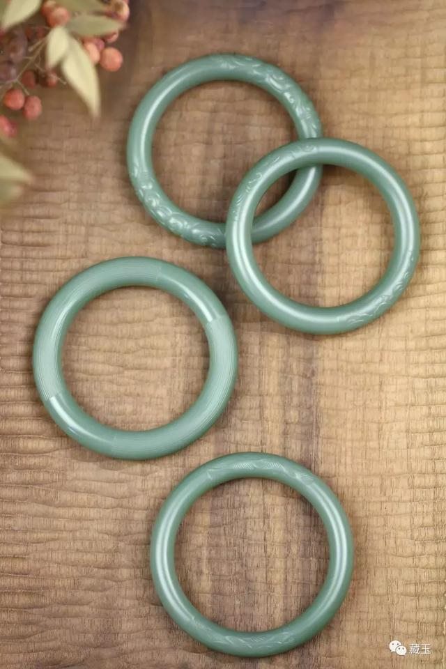 5岁戴什么颜色的玉镯,女人戴玉镯的禁忌"