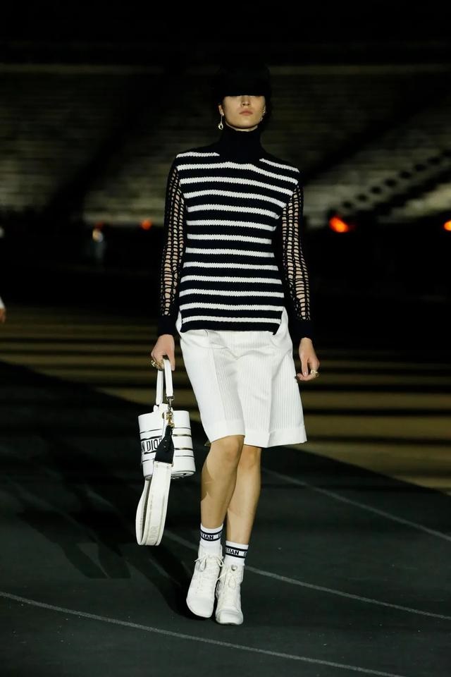 022蛇女感情，1989属蛇一生大劫年"