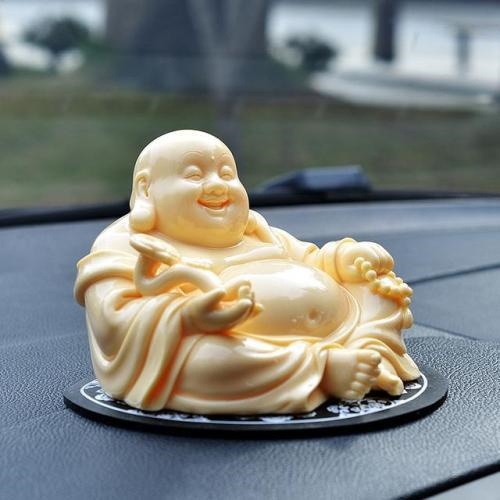 属龙的车内可挂哪些挂件，属龙车内摆什么挂件好