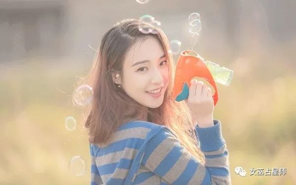 农历十一月属蛇的女人，属蛇人为什么33岁最苦