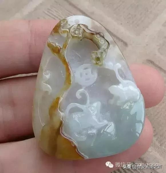 属狗的女人戴银手镯好不好，属狗的带金刚杵手镯好吗