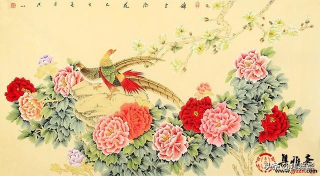 属蛇客厅挂什么画更好，正对门玄关挂什么画好