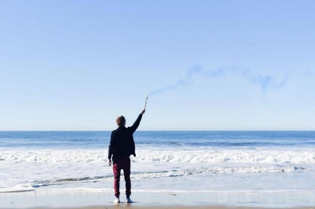 属狗女容易走进属蛇男的内心，属蛇男喜欢属狗女吗