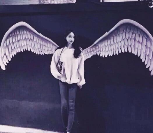 属兔男人对情人小气吗,属兔男主动吻你