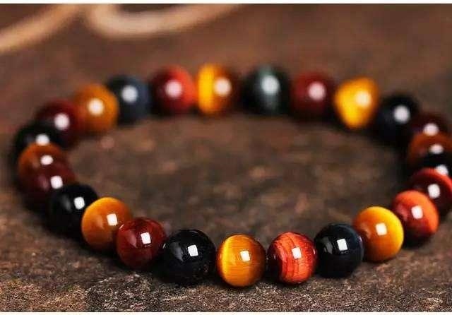 属虎人一生佩戴什么好图片，属虎人一生的吉祥物