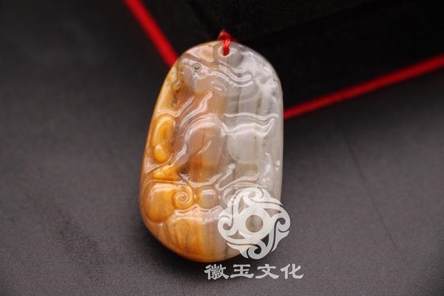 哪些属相不适合戴玉观音，女子脖子上戴玉的禁忌