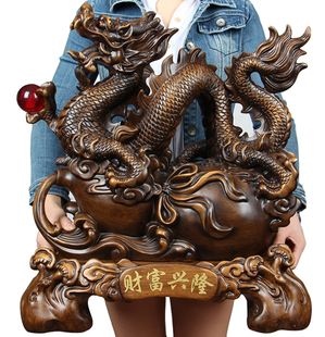 属龙男佩戴什么招财转运，属龙的人佩戴什么饰品招财