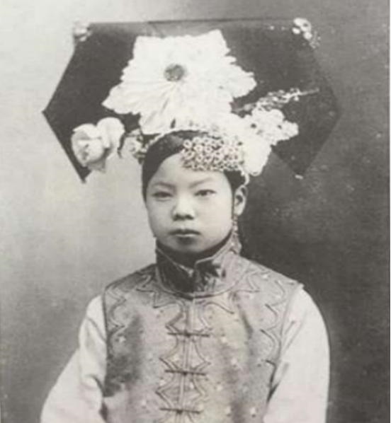 953多少岁，1977年属蛇的多少岁"