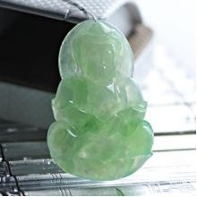 怎么判断玉已经戴活了，真玉放在水里会怎么样