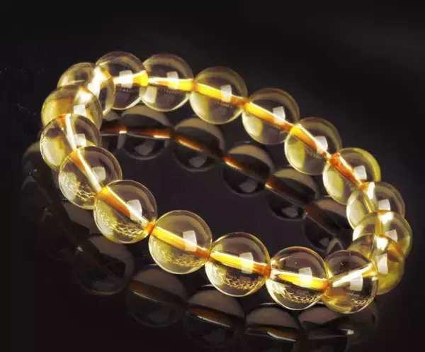 属虎人一生佩戴什么好图片，属虎人一生的吉祥物