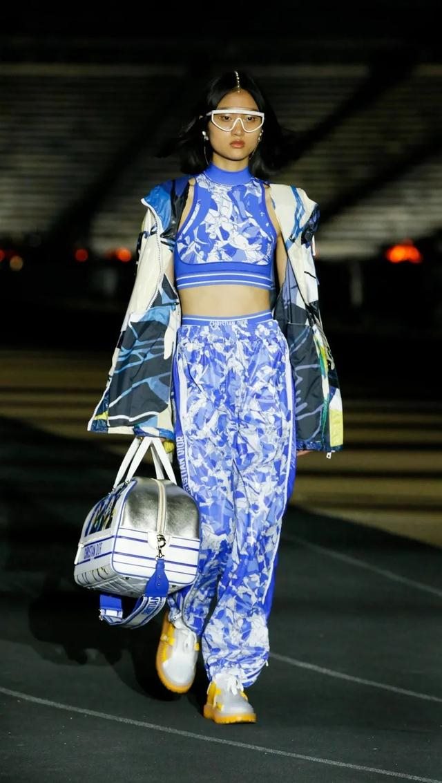 022蛇女感情，1989属蛇一生大劫年"