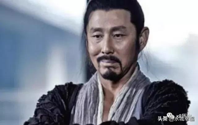 什么蛇是苦命蛇12月，蛇女不能和什么生肖配