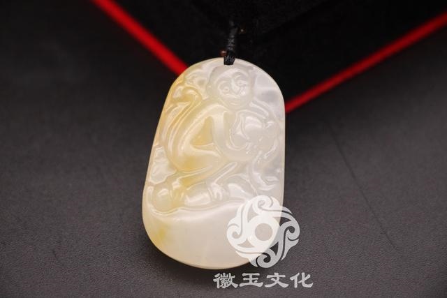 哪些属相不适合戴玉观音，女子脖子上戴玉的禁忌