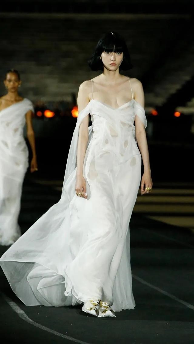 022蛇女感情，1989属蛇一生大劫年"