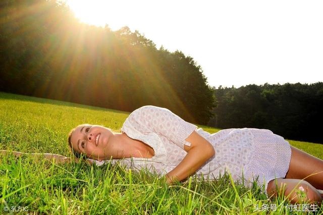 属蛇男能接受生过孩子女人吗，女朋友给别人生过孩子