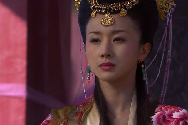 几时出生好命金蛇，属蛇的几月出美女