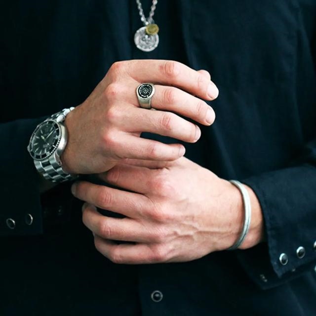 属马的佩戴什么戒指好，属马佩戴什么好