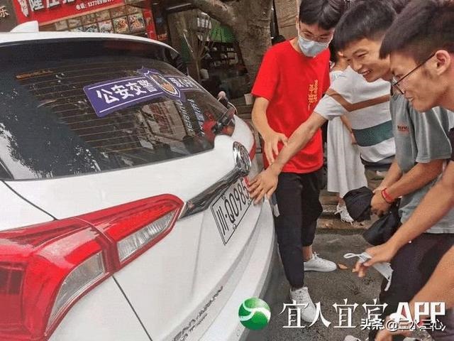 算命说双马什么意思，女命带两个驿马