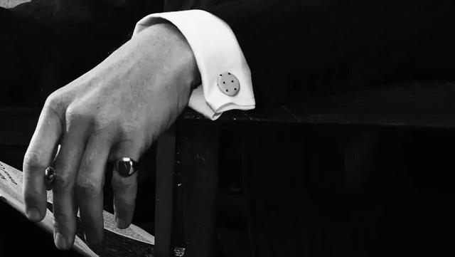 属马的佩戴什么戒指好，属马佩戴什么好