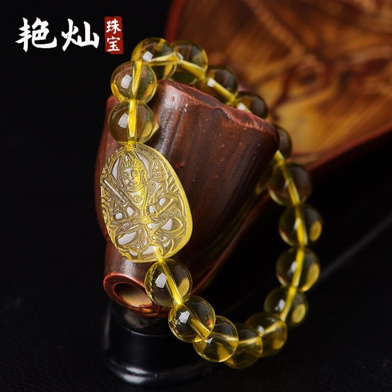 黄水晶属虎的怎么戴，属虎女戴什么手链招财