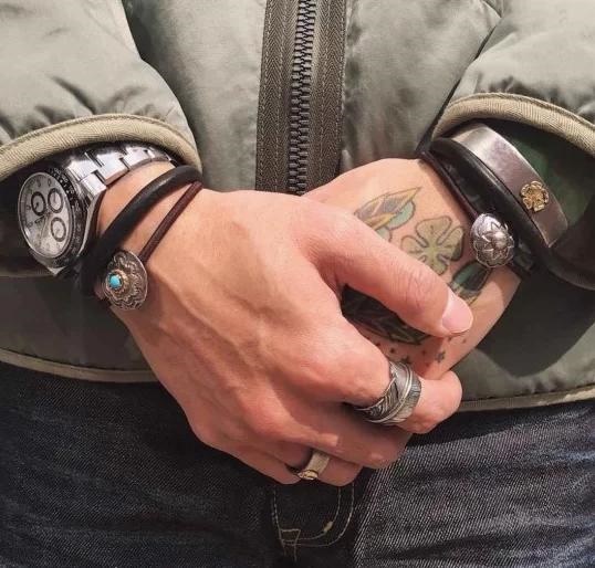 属马的佩戴什么戒指好，属马佩戴什么好