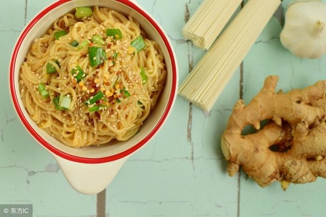 蛇鼠一窝的婚姻好不好，鸡与鼠的婚姻相配