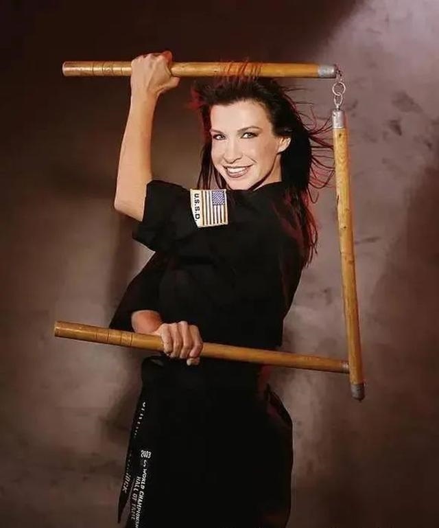 988女龙1990男马结婚，1990属马男和1988龙女"