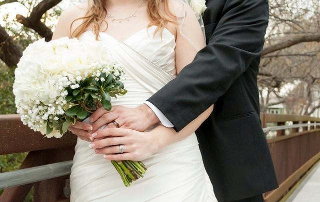 2属猴哪一年会动婚，92年男猴更佳结婚年龄"