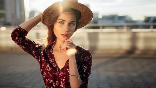 适合带金的属相，不适合戴金的属相