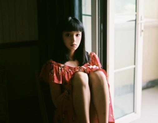 猴女和羊女哪个好，92年的女人性格