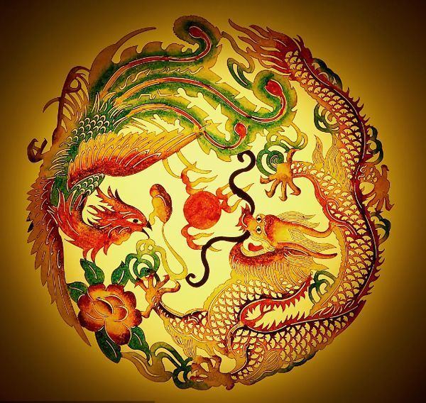 6属龙女人婚姻命运,1976年属龙46岁大劫年"