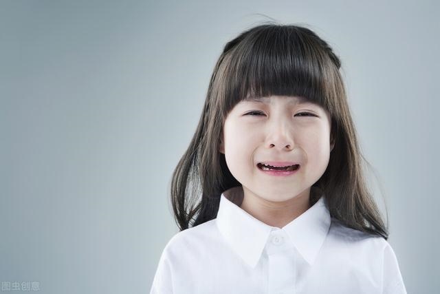 002年出生的男孩婚姻如何，2002年属马几点生更好"