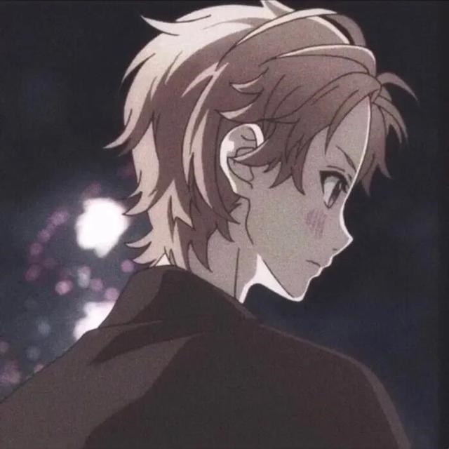 二次元情头一男一女分开，情侣二次元头像一男一女